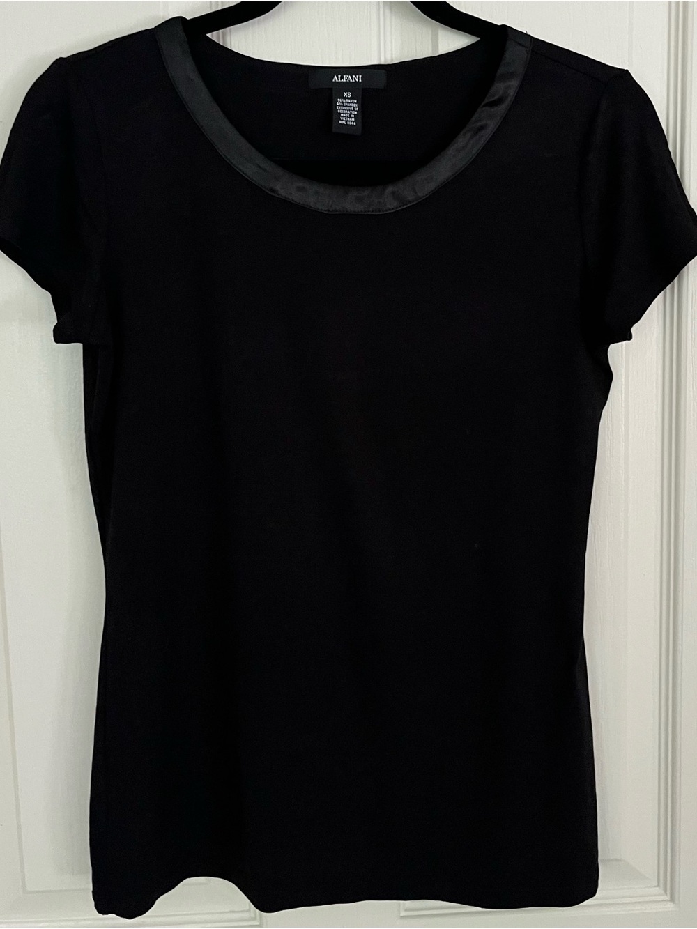 Alfani Black women’s top